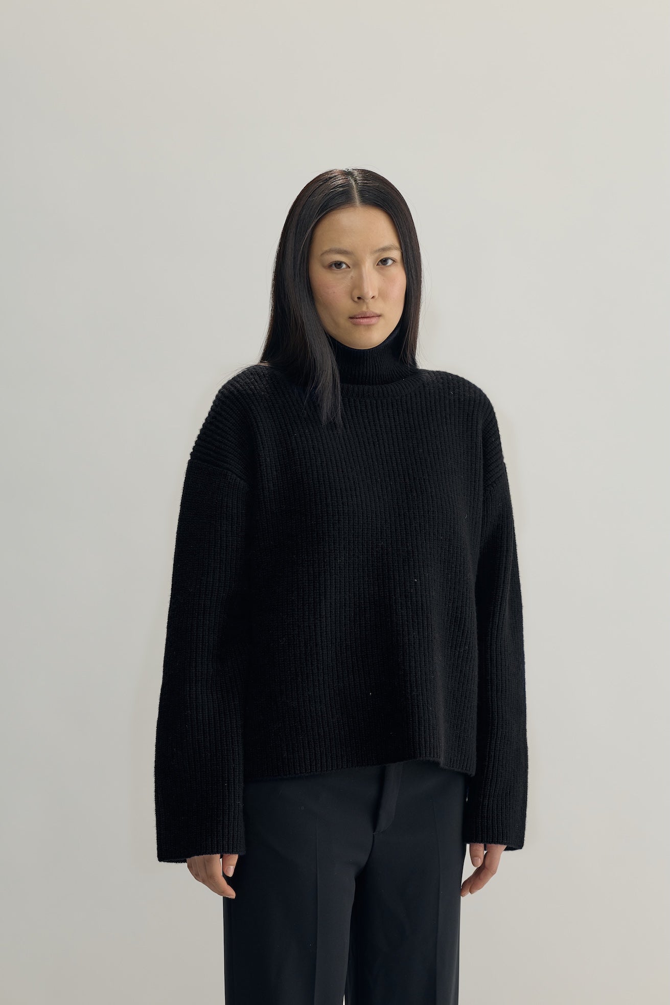 INES KNIT HIGH COLLAR - black