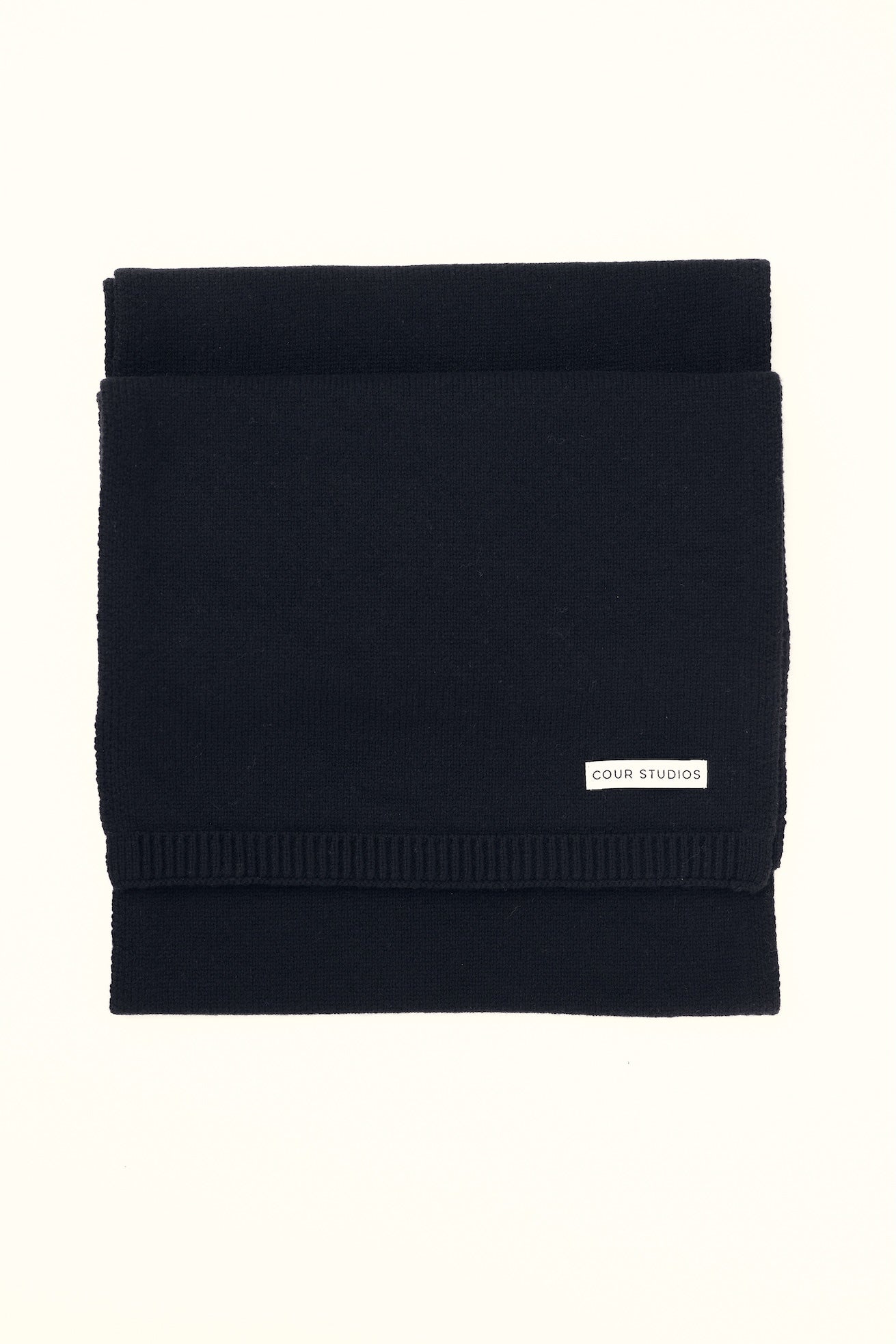 COLETTE KNITTED SCARF - black