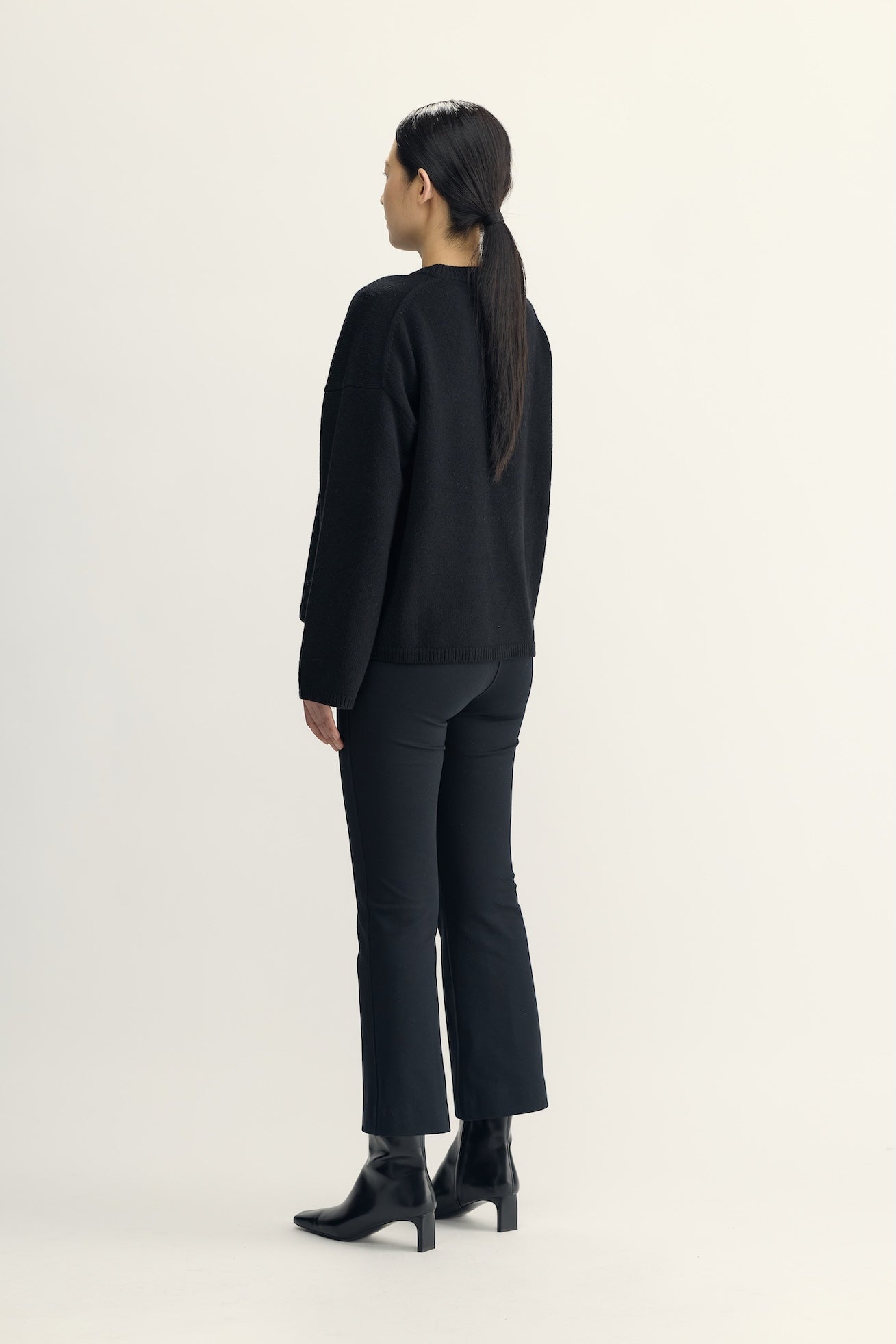 BLANCE KNIT CREWNECK - black