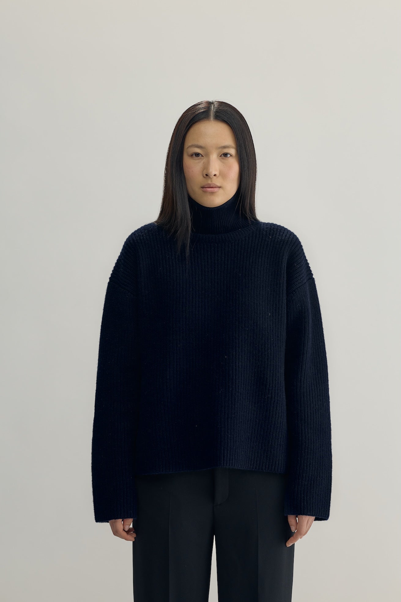 INES KNIT HIGH COLLAR - navy