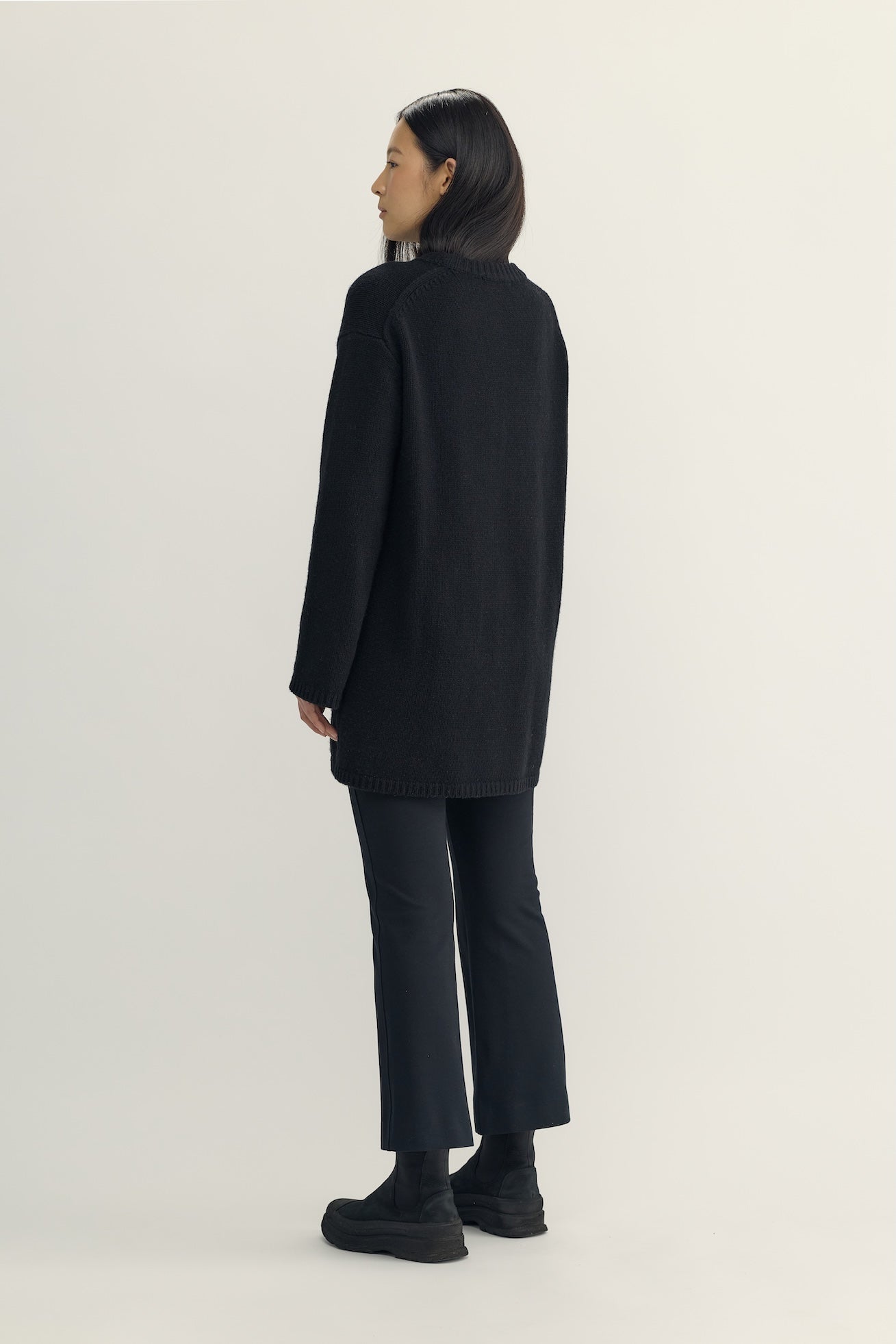 ALETTE KNIT LONG CREWNECK - black