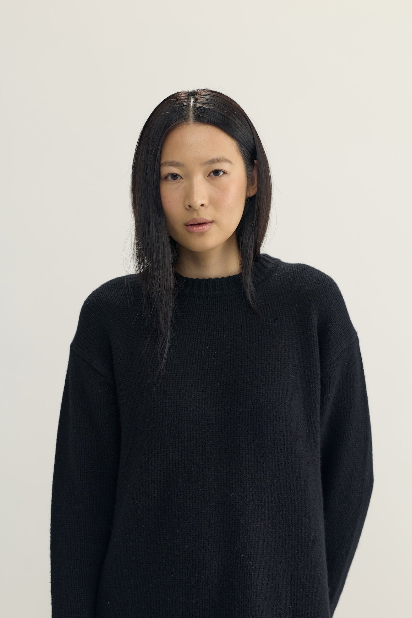 ALETTE KNIT LONG CREWNECK - black