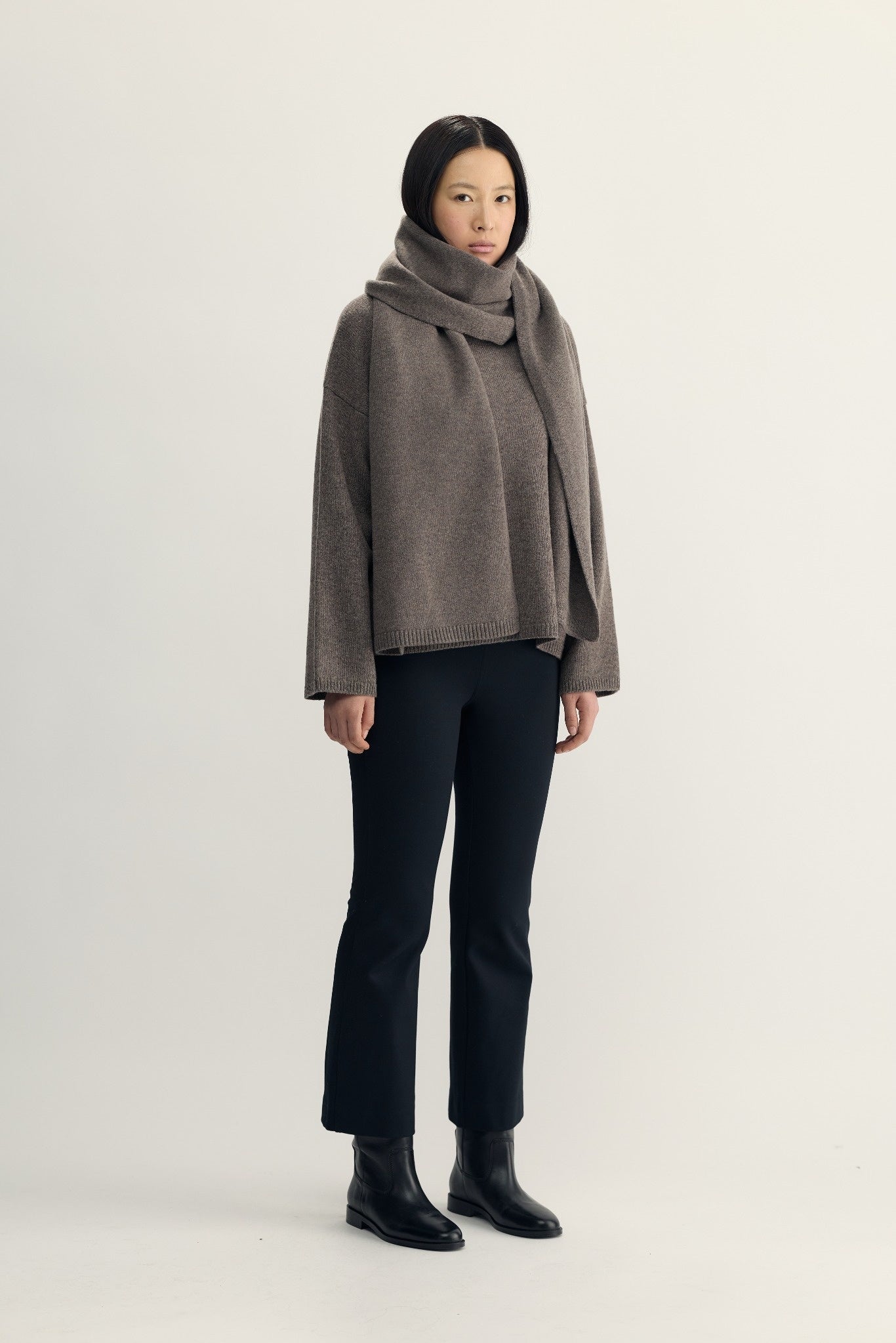 COLETTE KNITTED SCARF - brown melange