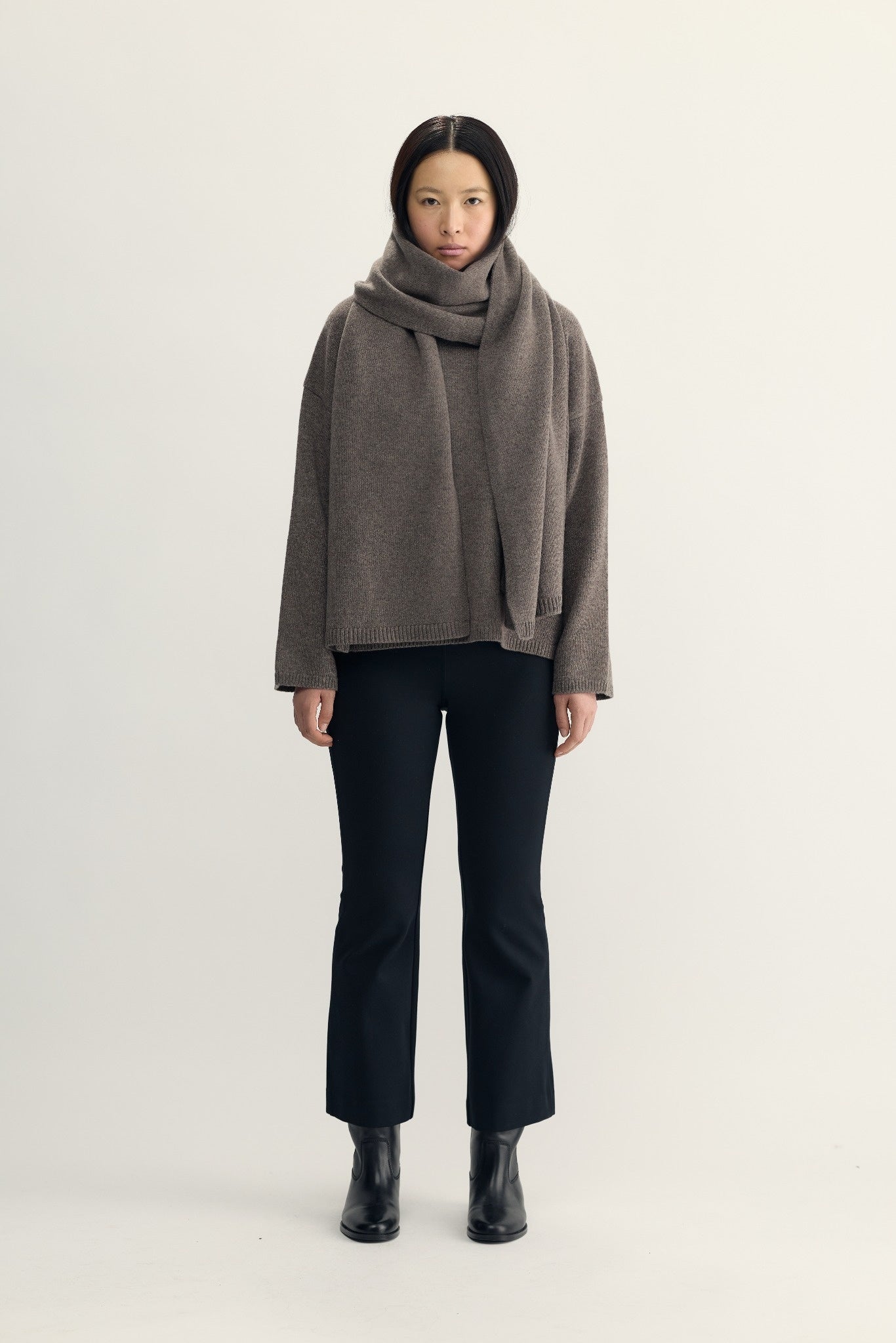 COLETTE KNITTED SCARF - brown melange