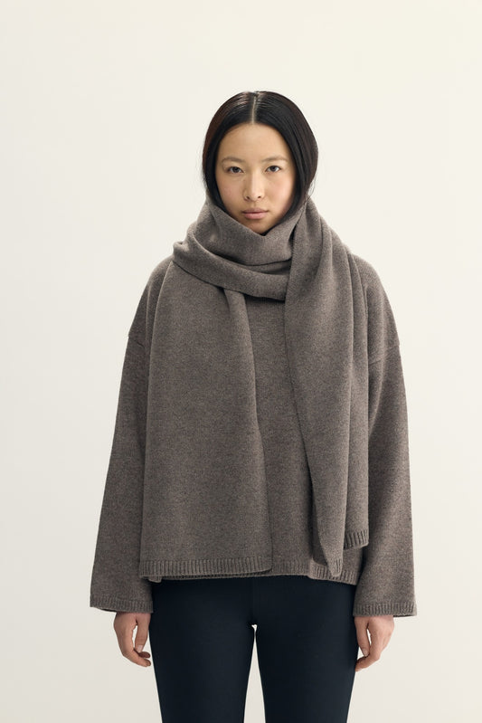 COLETTE KNITTED SCARF - brown melange
