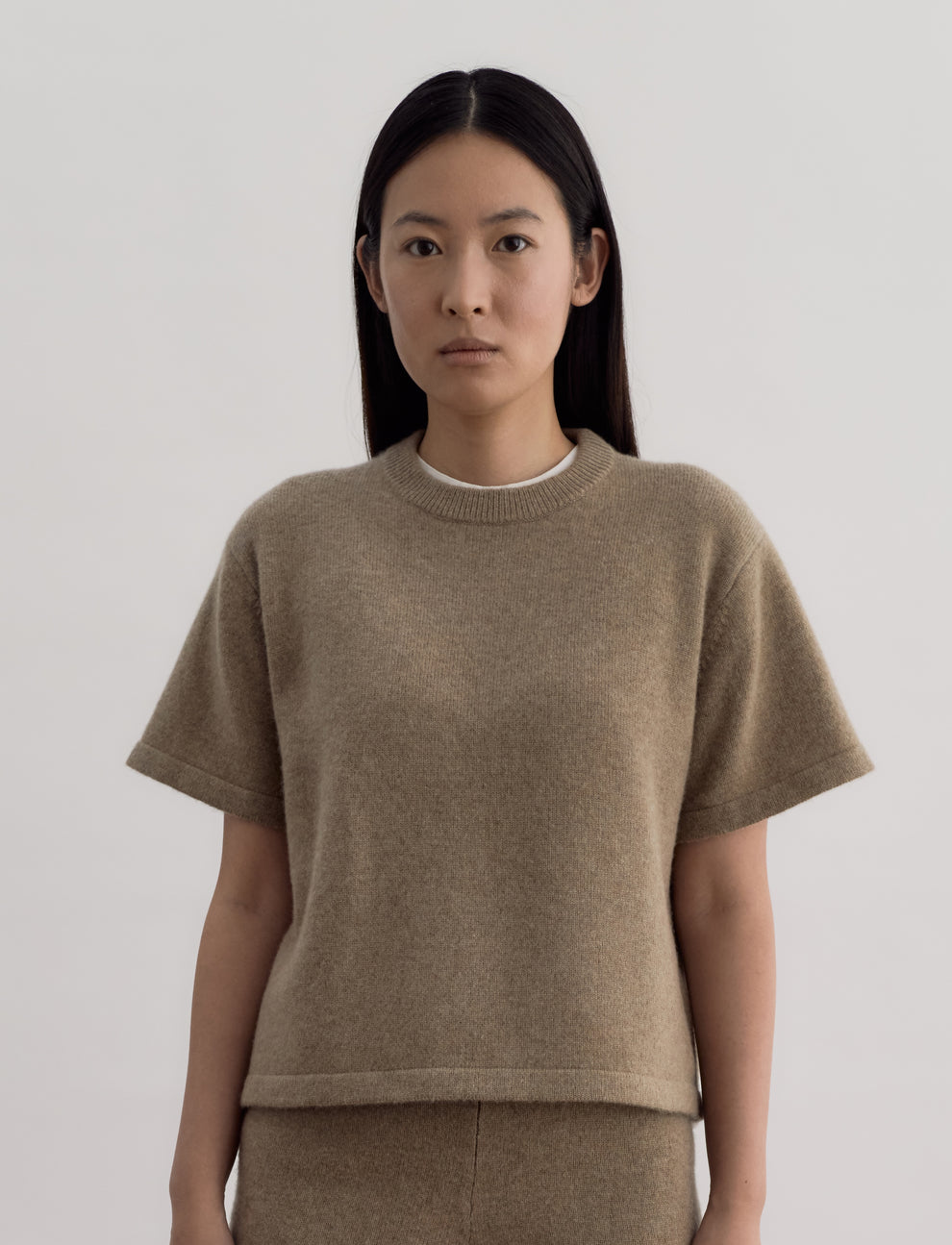 Ambre Knitted SS Crewneck — kortärmad crewneck i ull/kashmir från COUR Studios